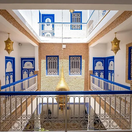 Riad Blue Eyes-3